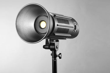 150W Daylight Balanced LED Video Lights LS FOCUS 150D Compact Photo Light With Reflector