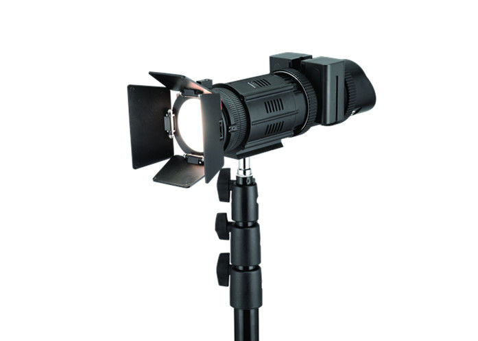 Portable Led Spot Light Kit Variable Focus Led Video Light Day Light With Filter