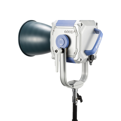 LS FOCUS 600D Compact Photo Light, 600W Daylight Balanced, Standard Bowen Mount, CRI 96-98 TLCI 96+ Led Studio Light